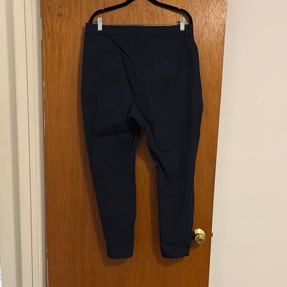 Old Navy Navy Blue Pixie Pants - Picture 5 of 5